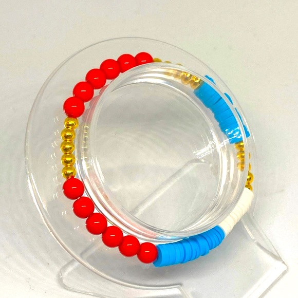 Red, blue, white and gold bracelet - Picture 1 of 5